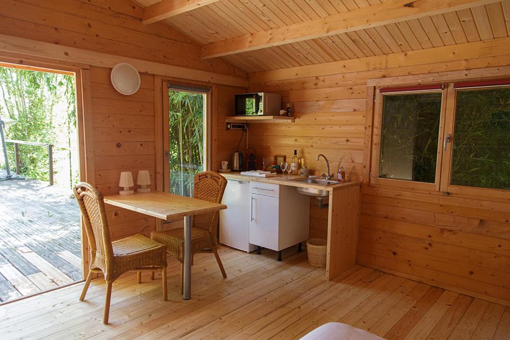 Hotel Petit Garros Fronsac  Habitación foto